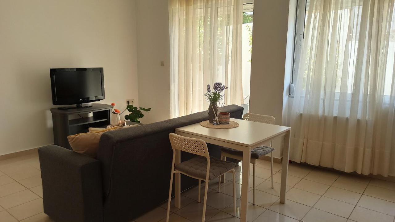Cozy Flat Close To The Airport/Port And Center Nea Alikarnassos Екстер'єр фото